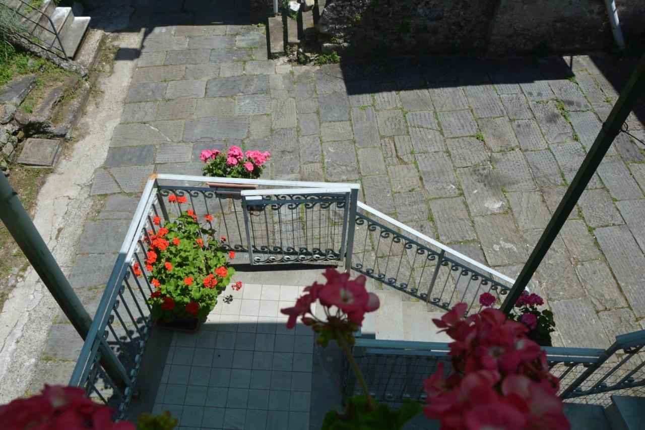 Agriturismo Ghirlanda Norma Rita Carrodano Inferiore Екстер'єр фото