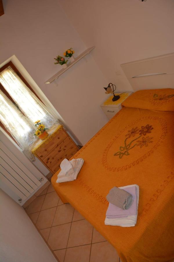 Agriturismo Ghirlanda Norma Rita Carrodano Inferiore Екстер'єр фото