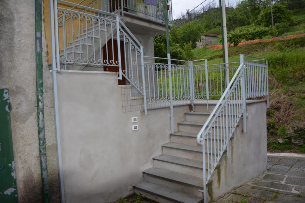 Agriturismo Ghirlanda Norma Rita Carrodano Inferiore Екстер'єр фото
