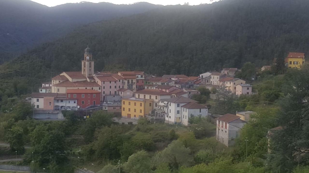Agriturismo Ghirlanda Norma Rita Carrodano Inferiore Екстер'єр фото